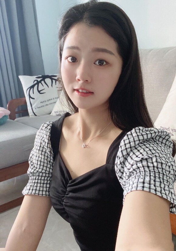 清纯年轻漂亮兼职小颖