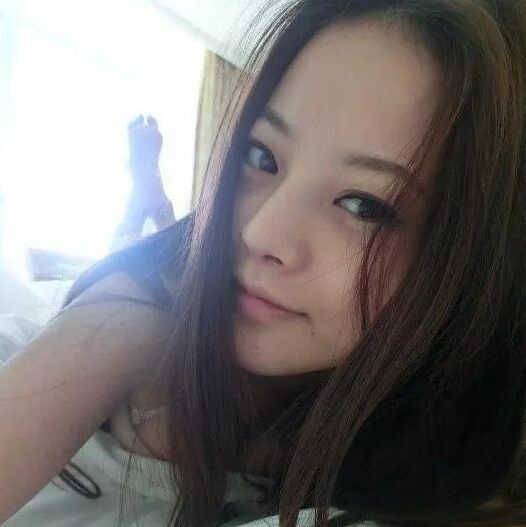 推荐个美女，年轻肤白，主要是活好