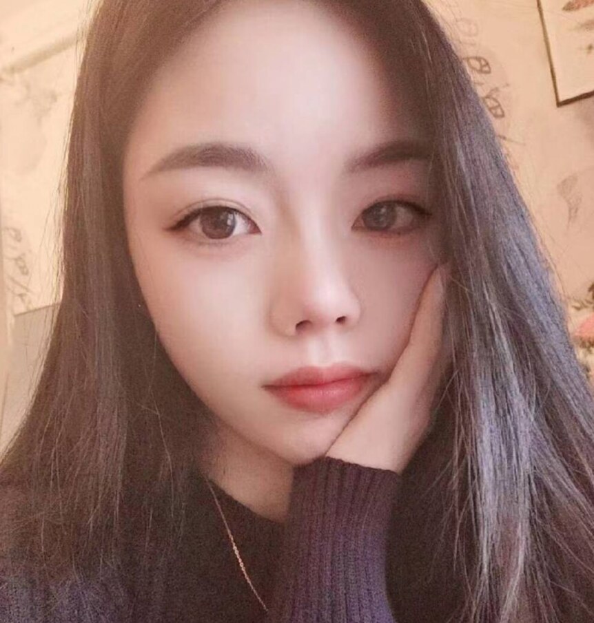 态度很不错的长腿妹子