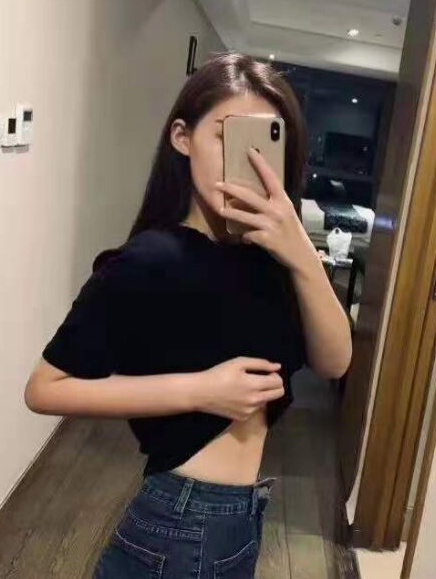 让人流连忘返的大胸妹