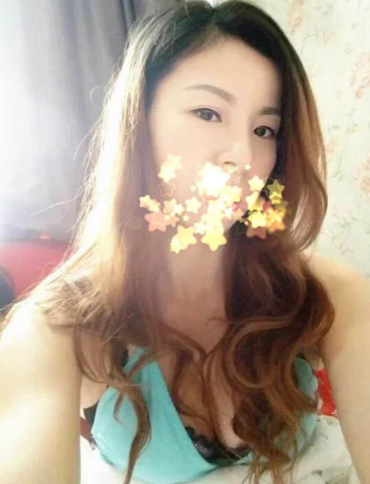 极品黑丝美腿少妇，很爽
