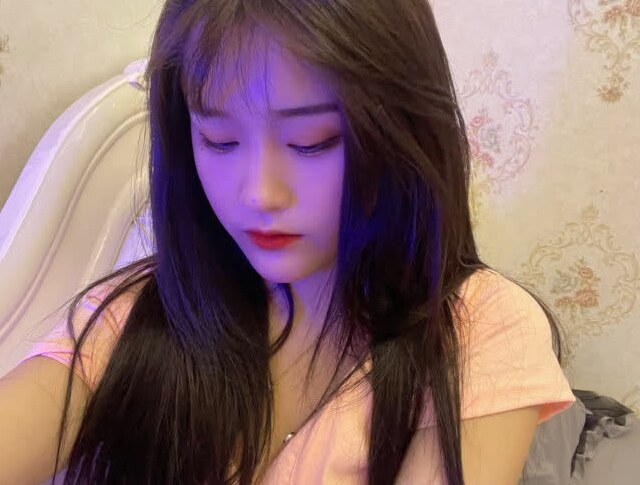 身材娇小服务好的妹子