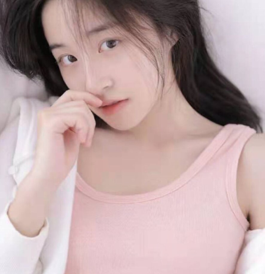 朋友介绍的萝莉型嫩妹，活好的很