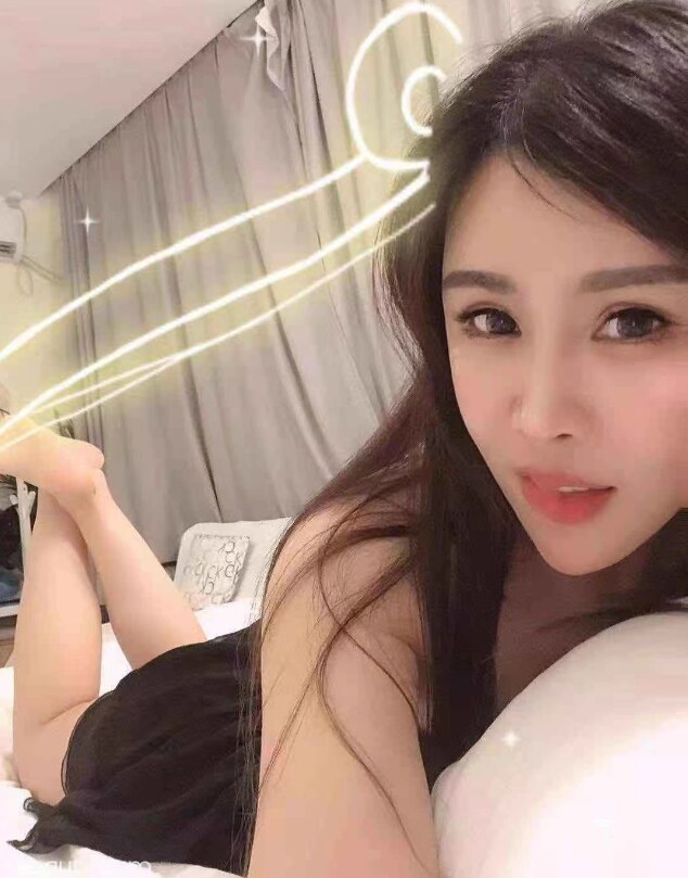 长腿兼职女，很漂亮