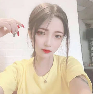 娇小风骚的兼职小姐姐