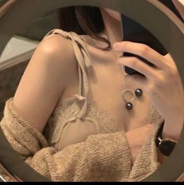 妹子漂亮，美腿那叫真棒