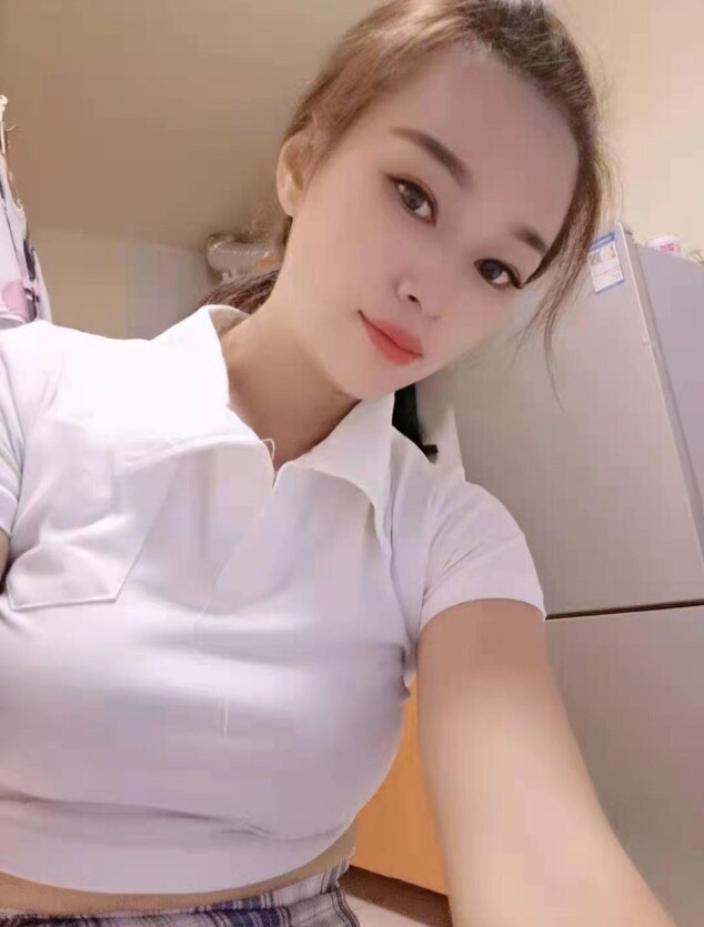 邻家感觉的美妞，青春的味道