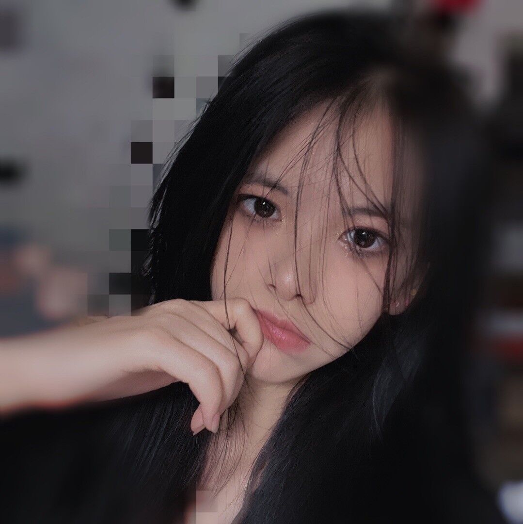 性价比超高，长腿马甲线可爱妹子
