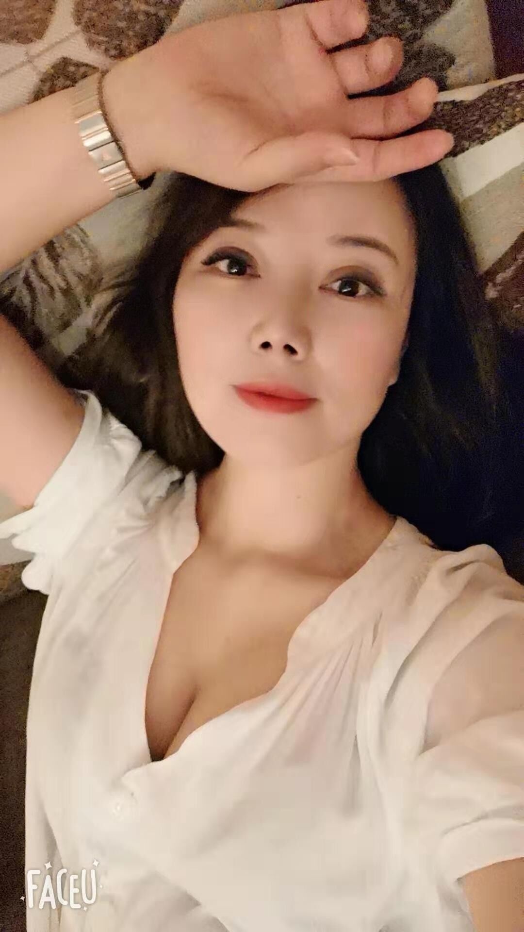 360度旋转潇，小少妇类型