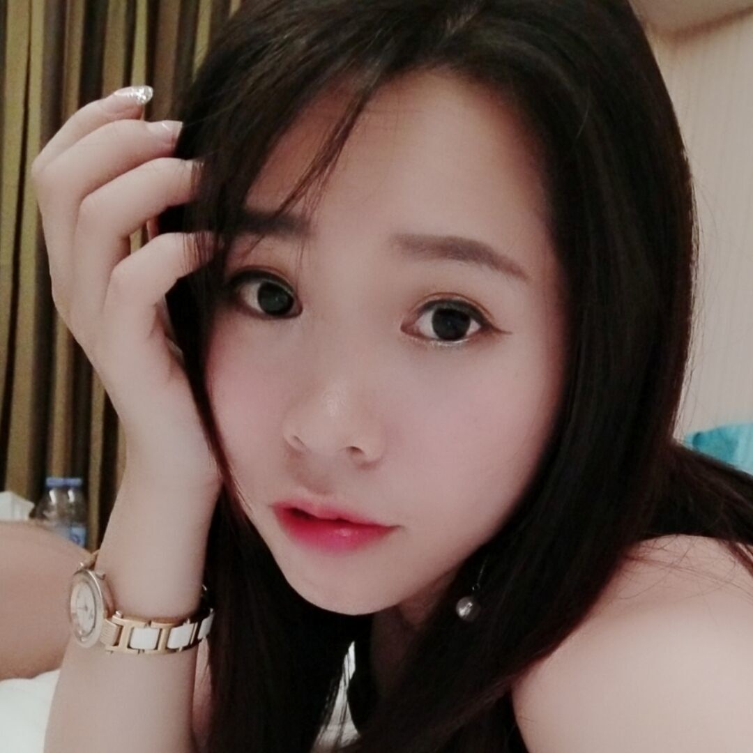 小清纯可爱的小蛮腰，可舌吻