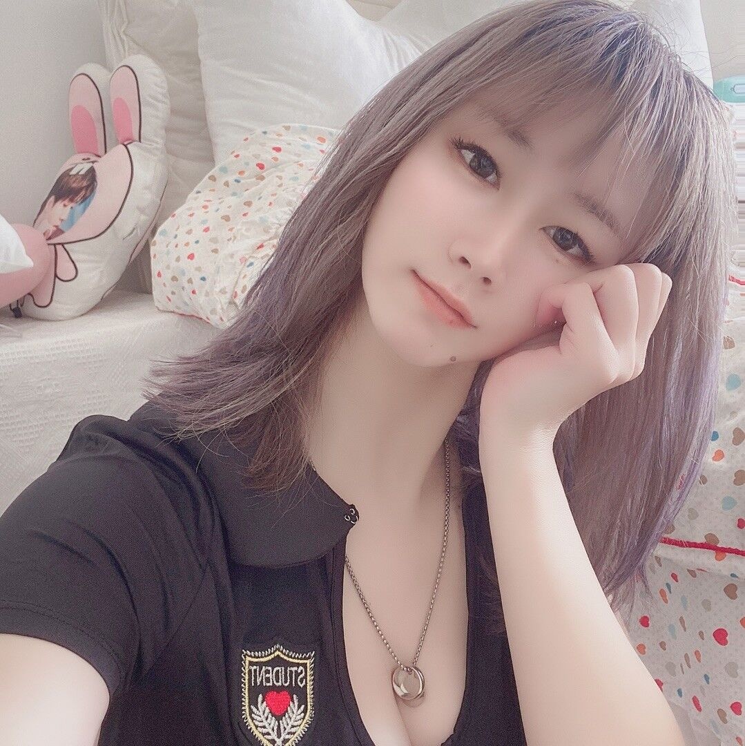服务超性感的小少妇