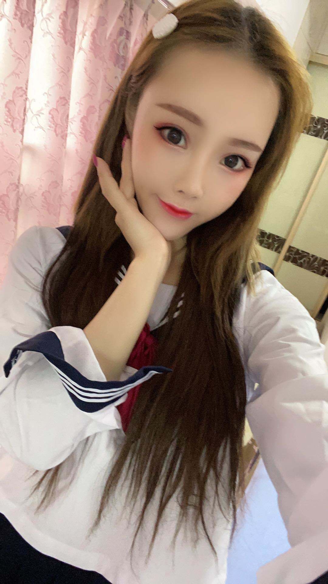 性感风骚，抵挡不住她的深口