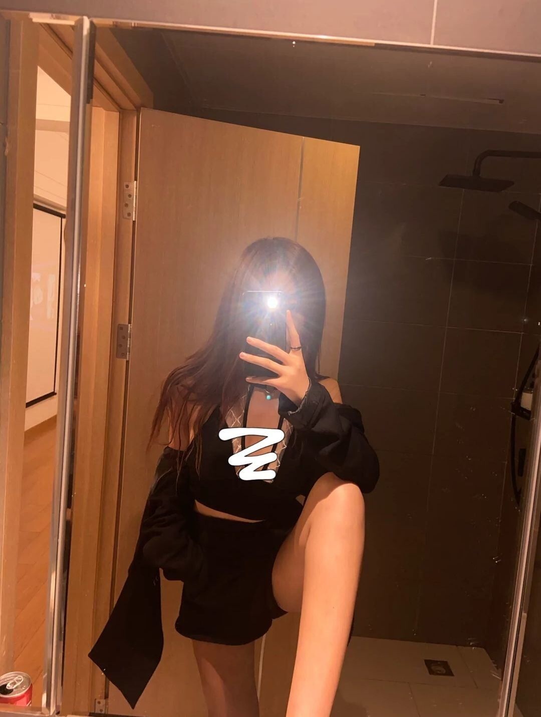 丝袜女神，长腿身材好