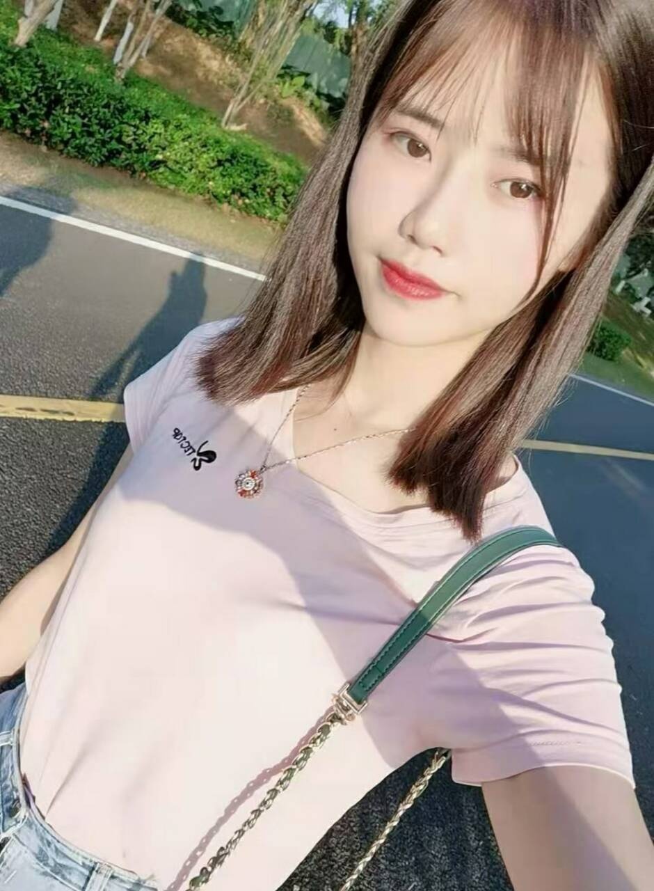 私约清纯高挑妹子，完美的身材