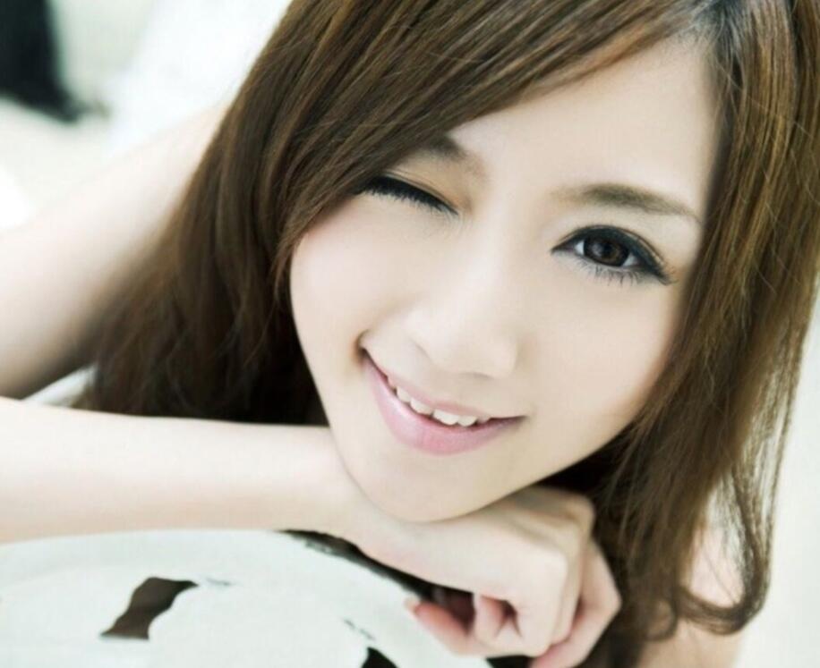 胸很大，人很骚的轻熟兼职