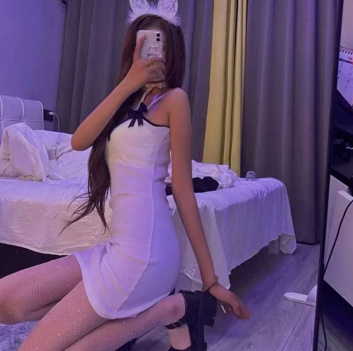 性感兼职，大四学妹，气质白瘦美
