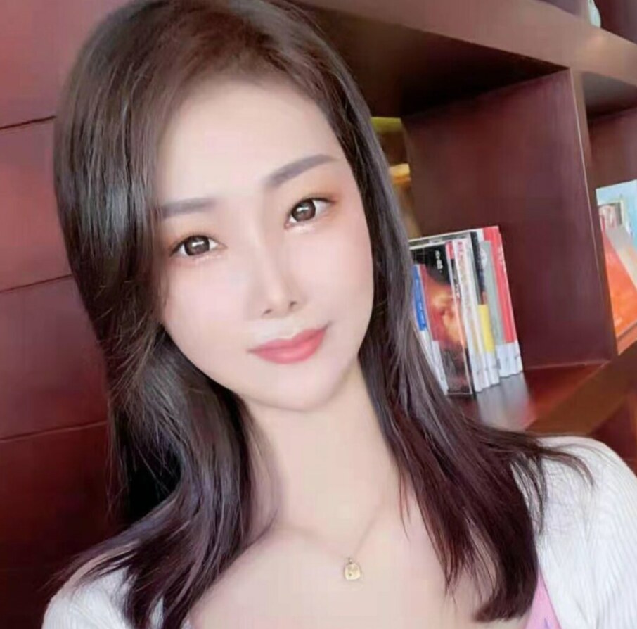 漂亮妹子有点冷，服务还行