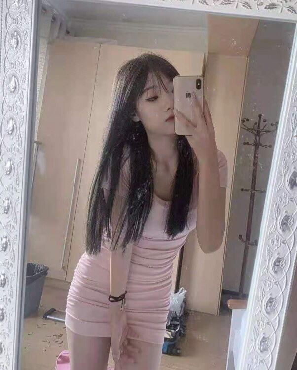 稚嫩的妹子，喜欢的兄弟可以试试