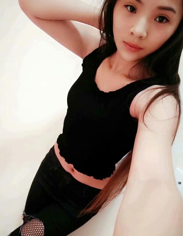 爆艹身材高挑大长腿妹，爽的一笔