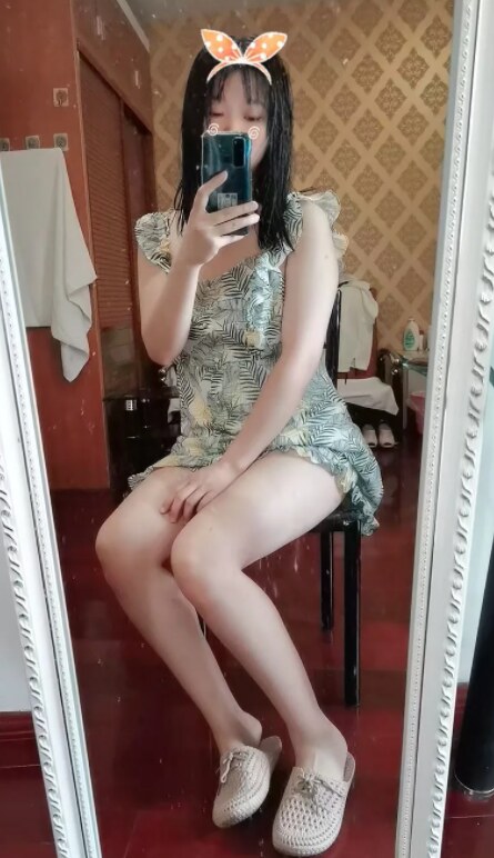 性感漂亮的美少女乐乐