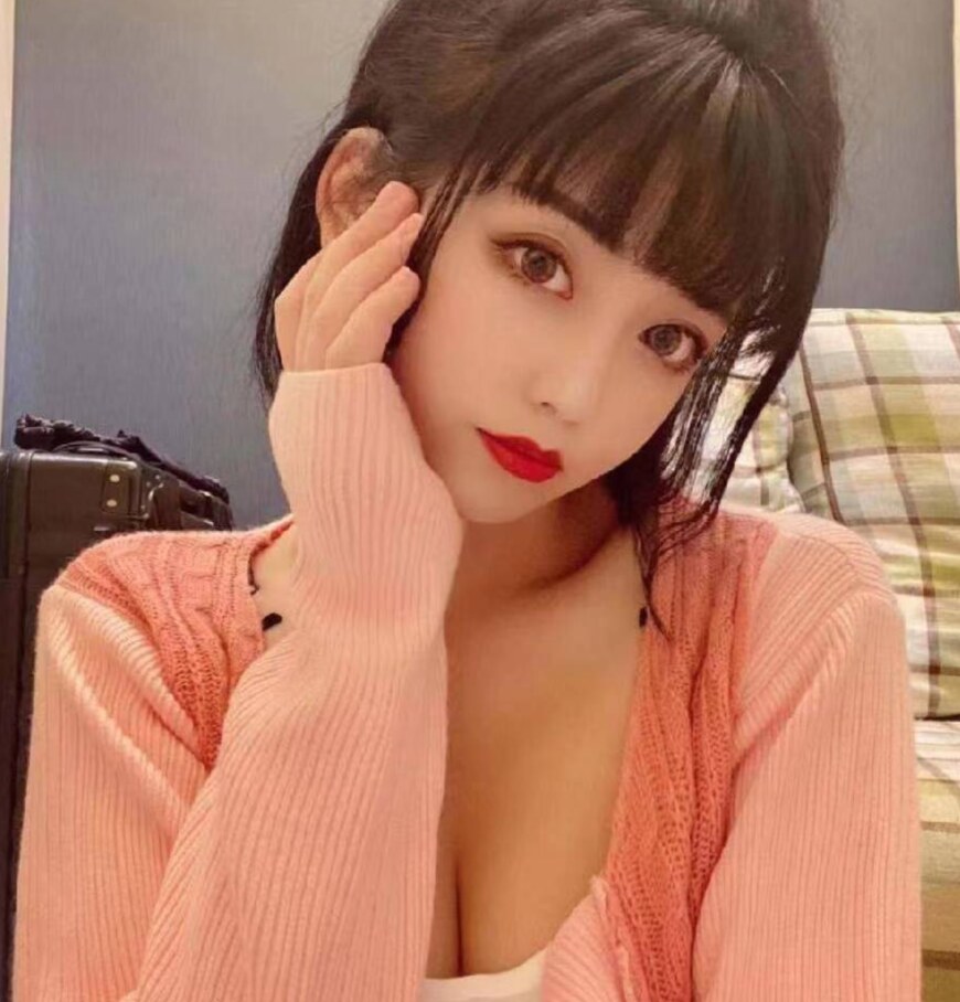性感高挑大胸妹子，服务态度好