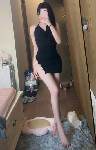 兼职小妹性感骚浪贱，很热情