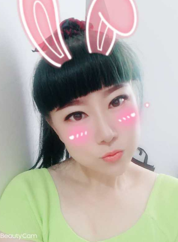 黑丝长腿兼职少妇，会玩，很激情