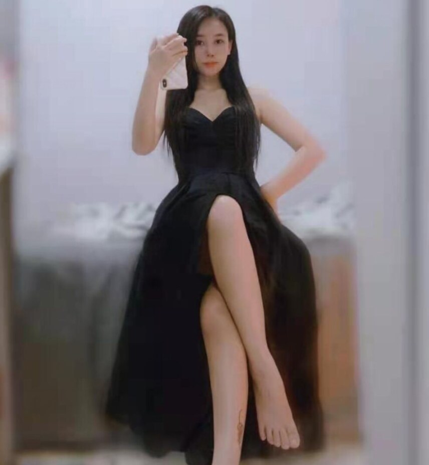 性感高挑的长腿妹子