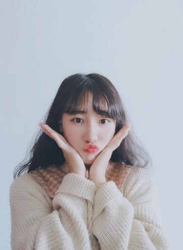 颜值叫声都不错的小姐姐