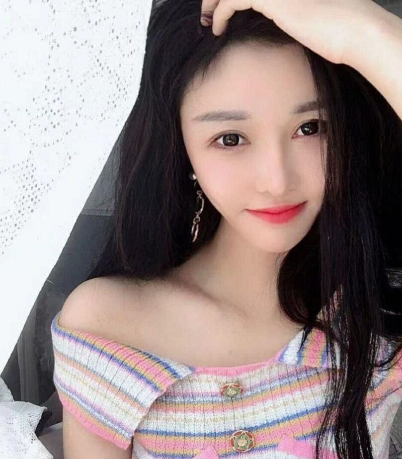 性感大胸妹子小芳，服务态度赞