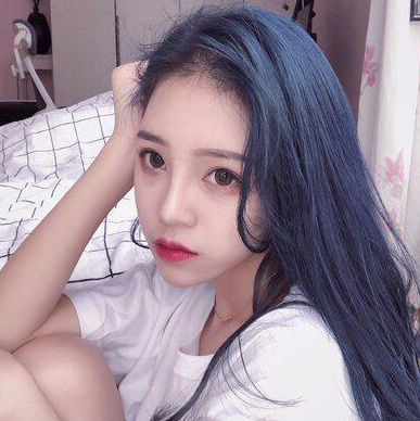 体验的颜值高，身材苗条的性感妹