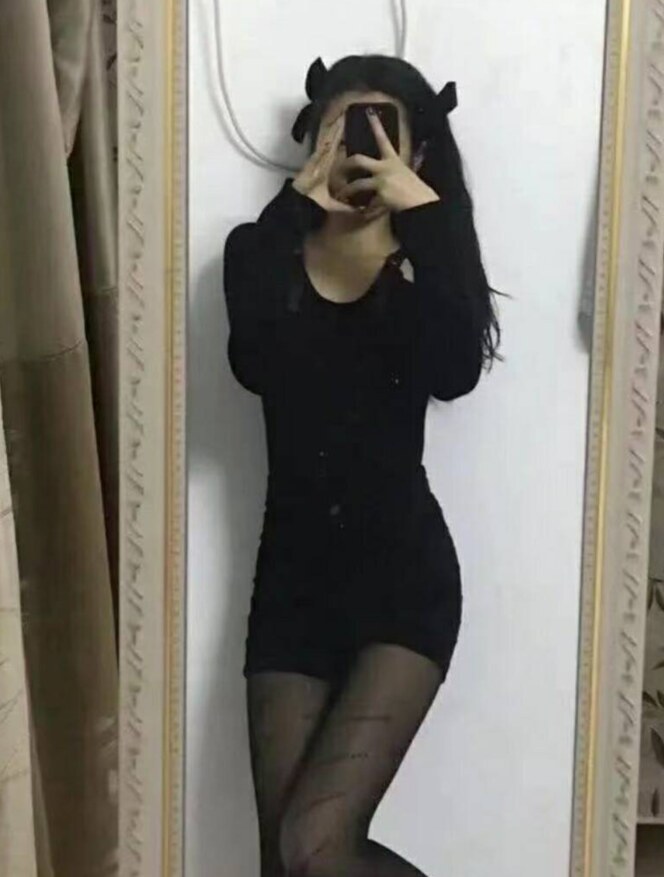 屁股翘，身材也不错的妹子，值得玩
