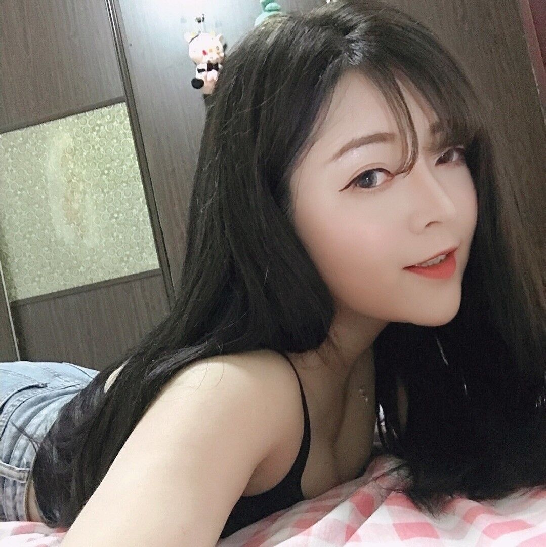 活脱脱小妖精薇薇，懂男人