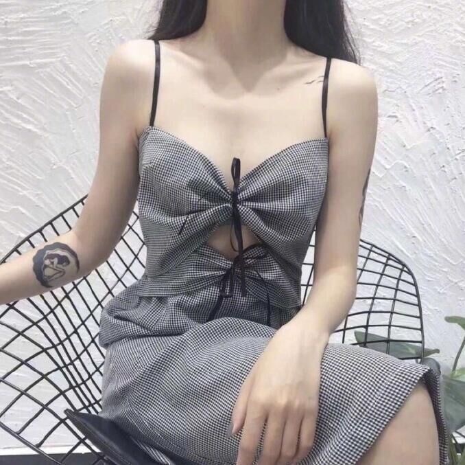身材苗条，模特魔鬼身材，有气质