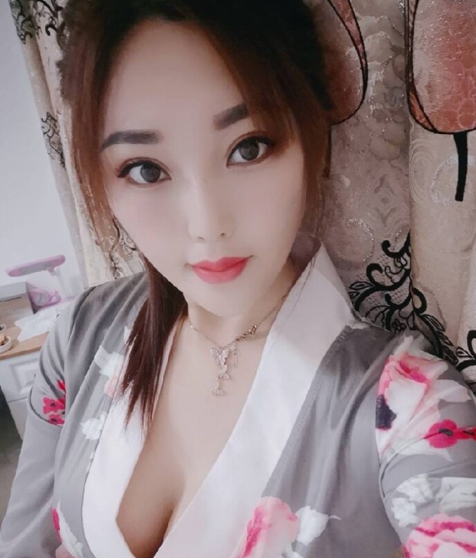 漂亮兼职女，活好不机车