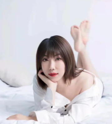 体验大胸少妇丽丽