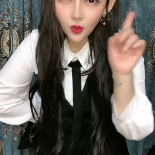 微胖的性感小妹，活好，身材丰满