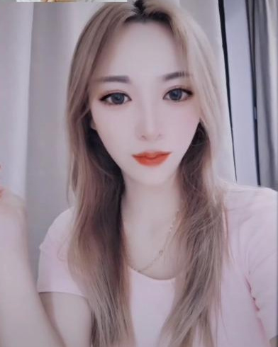 服务超好的年轻美女，服务超热情