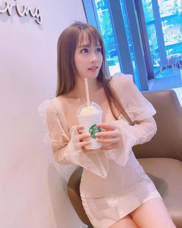 浦口兼职美女，身材粉嫩