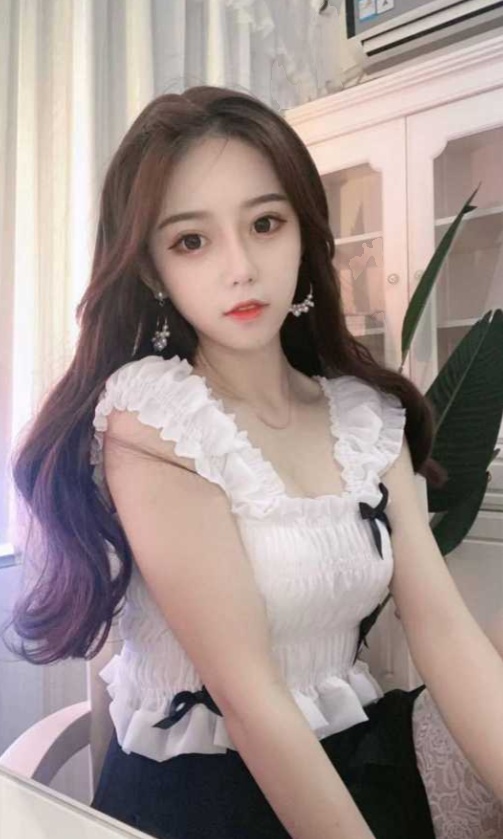 服务非常热情的兼职美女