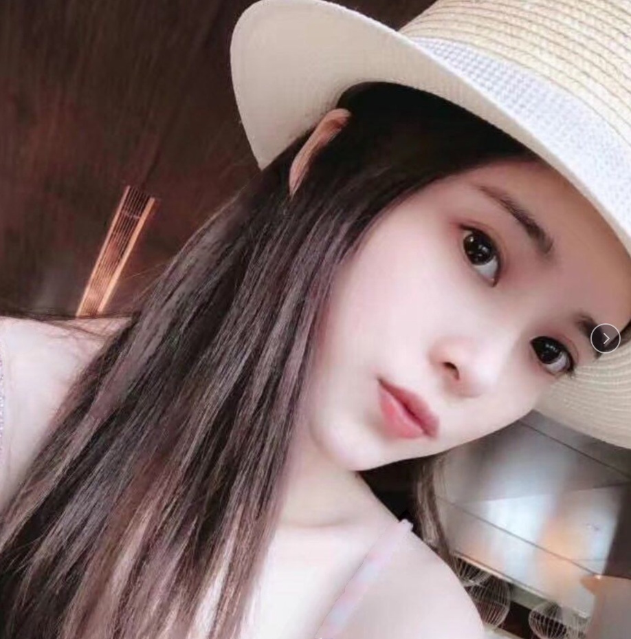 可颜可甜的极品小姐姐