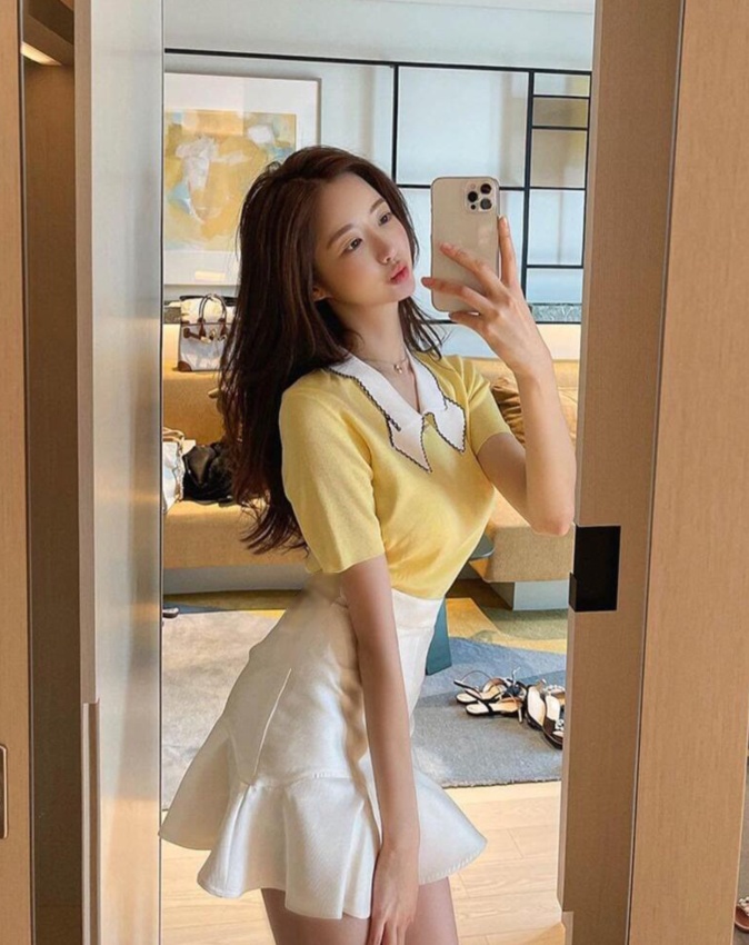 本人三次验证，身高168的极品美腿美女
