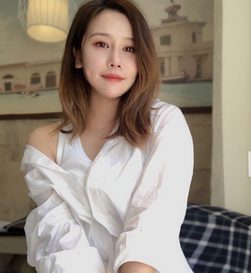 颜控可以去试试，身材也好，活很舒服