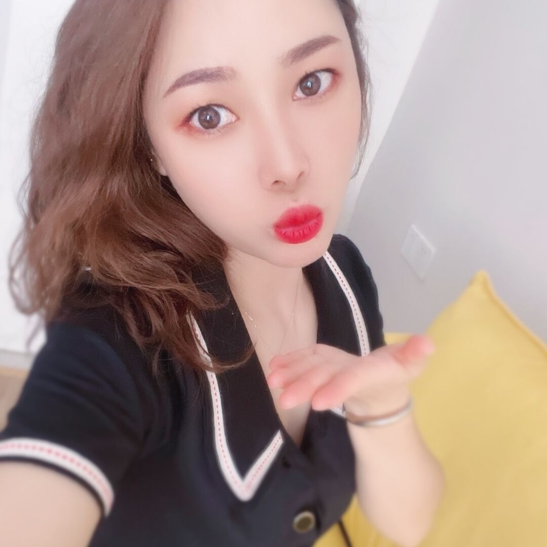 妹子口活无齿感，娇喘人人爱