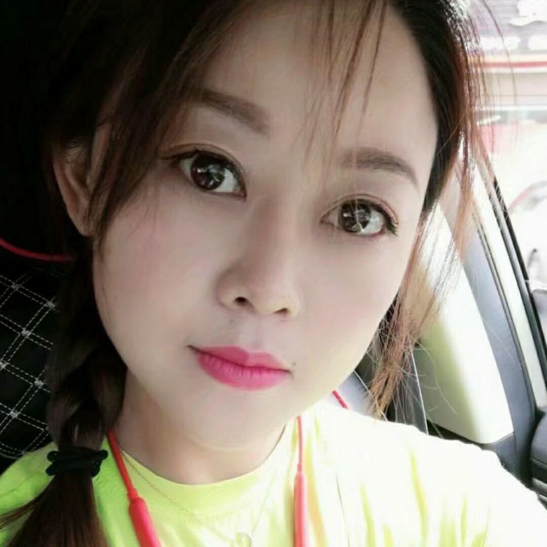 火辣极致身材的少妇，主要服务好