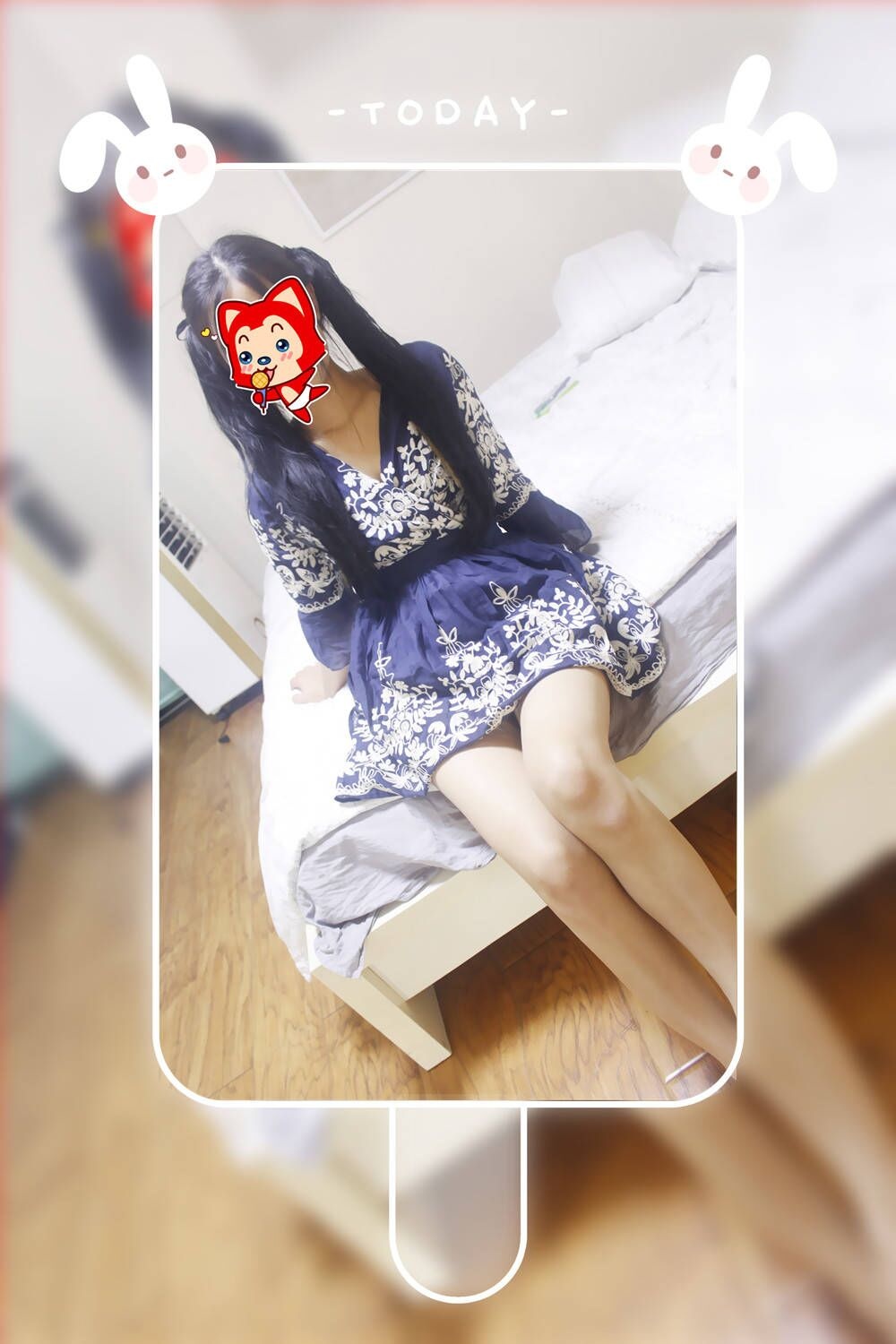 样子不错的妹子，还能玩制服，非常爽