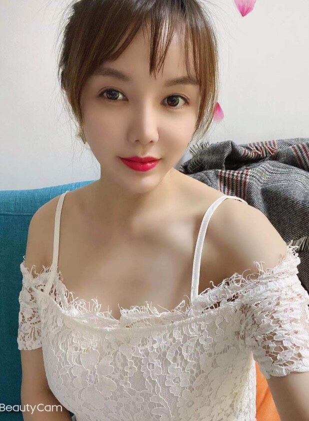 性价比很高的新人妹子