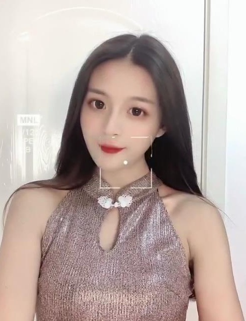 气质型美女，可盐可甜，服务爽