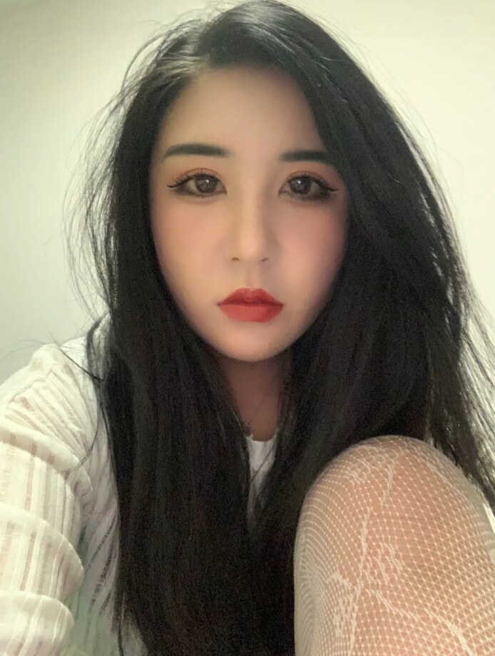 嫩滑紧致的清纯小可爱