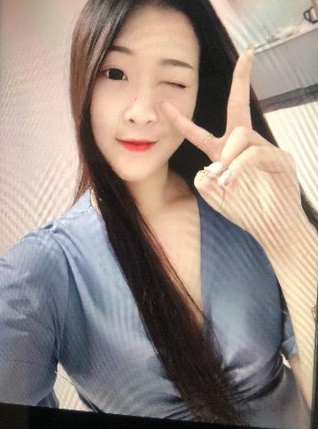 验证了个身材不错的妹子